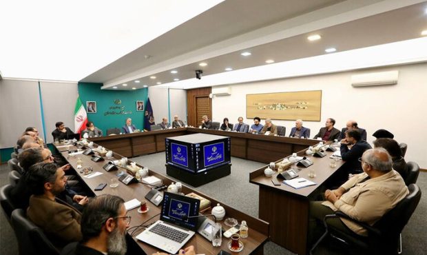 تاکید وزیر فرهنگ و ارشاد برای بررسی مجدد برخی اسناد هنری تاکید وزیر فرهنگ و ارشاد برای بررسی مجدد برخی اسناد هنری