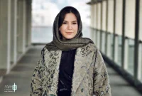 ستاره پسیانی در «امشب به صرف بورش و خون» نقش‌آفرینی می‌کند