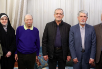 دیدار رئیس‌جمهور با علی نصیریان