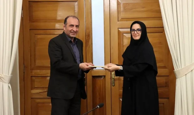 معرفی مشاور دبیر کل در امور شعر، ادبیات و محافل ادبی معرفی مشاور دبیر کل در امور شعر، ادبیات و محافل ادبی