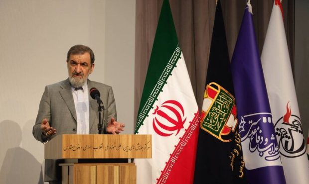 برگزاری مراسم اکران و تجلیل از خانواده شهید علی هاشمی با حضور محسن رضایی