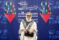 بهنوش بختیاری در جشنواره مقاومت به مقام شهدا ادای احترام کرد