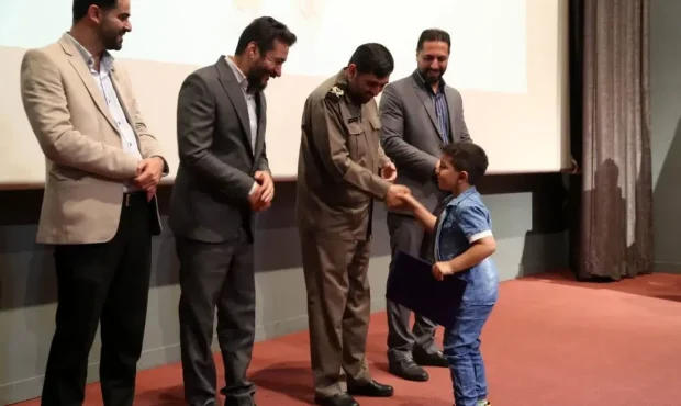 معرفی ۵۰ برگزیده چهار رویداد ادبی و هنری دفاع مقدس استان تهران