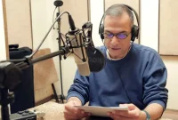 «مرد بارانی» با صدای مجید آقاکریمی شنیدنی شد؛ نسخه توضیح‌دار برای نابینایان