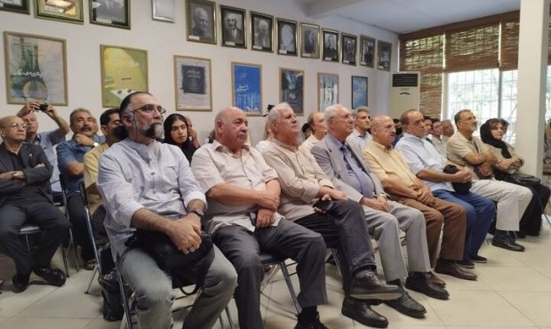 بررسی تأثیر جنگ و مالیات بر آموزشگاههای موسیقی در نشست ماهانه خانه موسیقی بررسی تأثیر جنگ و مالیات بر آموزشگاههای موسیقی در نشست ماهانه خانه موسیقی