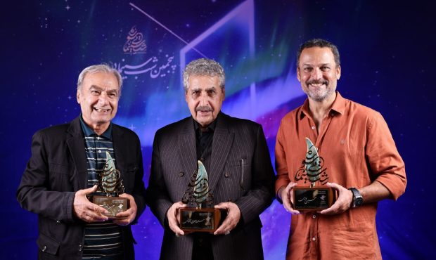 پنجمین «شب سینمایی سوره» با پاسداشت سه چهره سینما برگزار شد پنجمین «شب سینمایی سوره» با پاسداشت سه چهره سینما برگزار شد