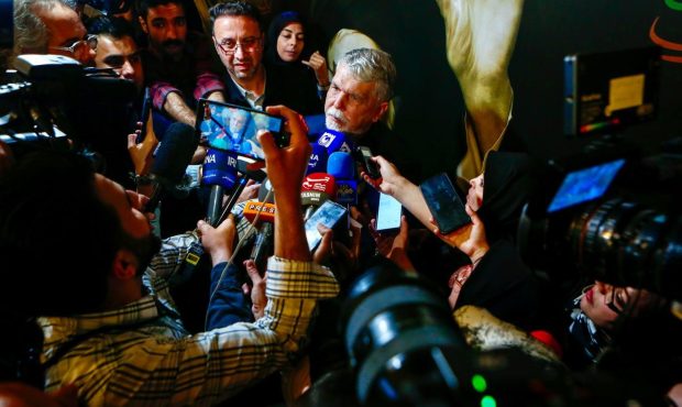 رهبر حکیم انقلاب گنجینه‌ای از دیدگاه‌های فرهنگی را به ارمغان گذاشتند